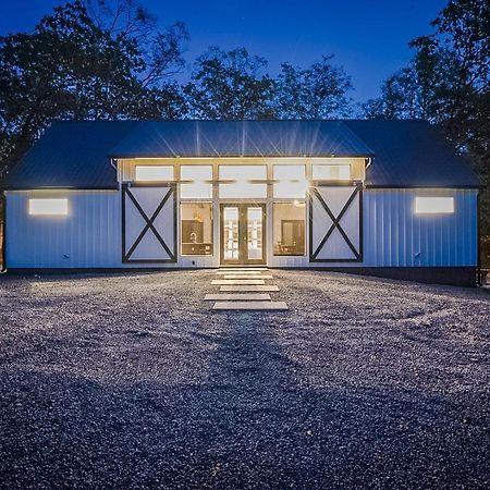 "The Barndo" 4Br Luxury Cabin, Hot Tub, Fire Pit, Bunks, Arcades, Playhouse! Broken Bow Zewnętrze zdjęcie